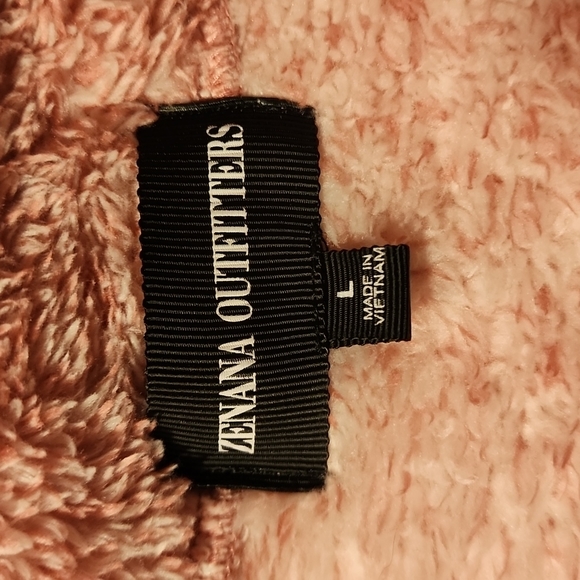 Pink fleece sweater - Picture 2 of 5